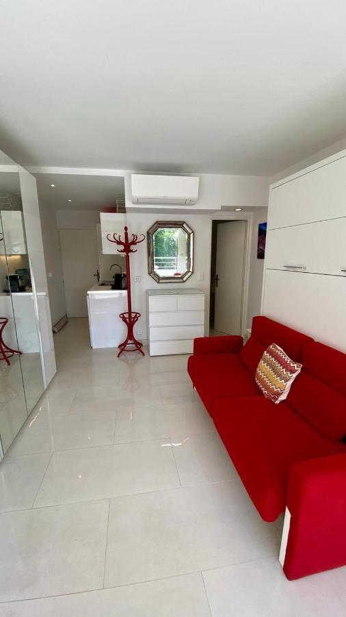 Charming Studio With Pool In Saint Tropez Apartment Ngoại thất bức ảnh
