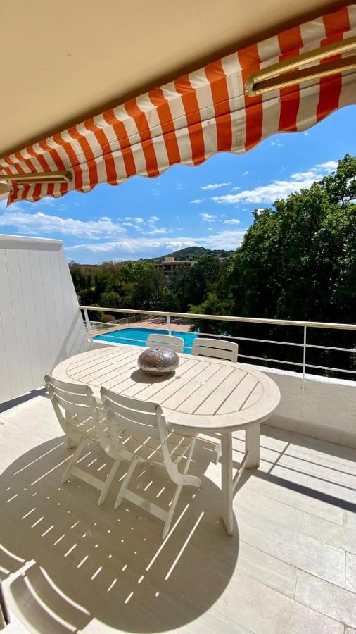 Charming Studio With Pool In Saint Tropez Apartment Ngoại thất bức ảnh