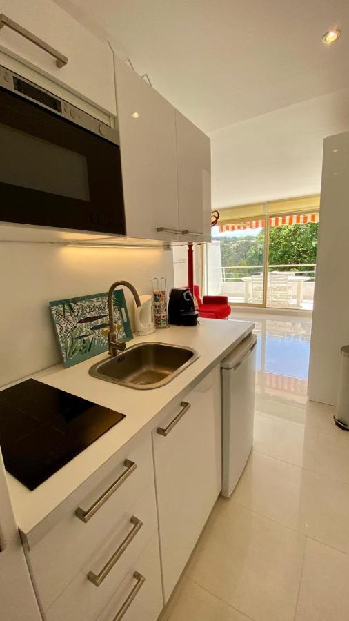 Charming Studio With Pool In Saint Tropez Apartment Ngoại thất bức ảnh