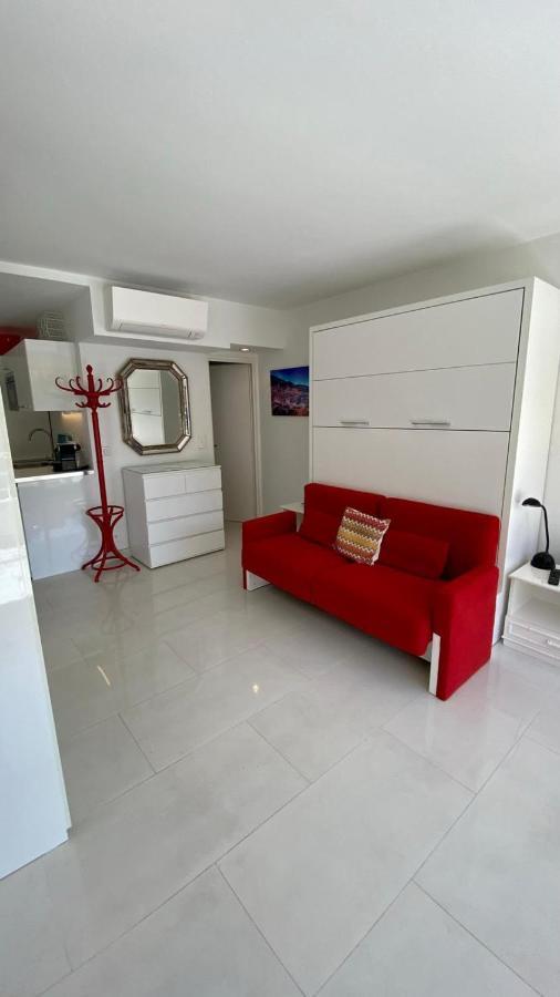 Charming Studio With Pool In Saint Tropez Apartment Ngoại thất bức ảnh